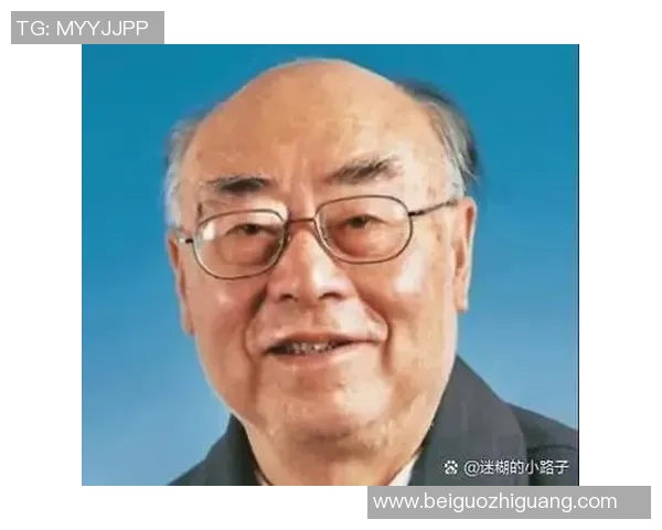 从偷渡移民到足球明星的传奇人生与奋斗故事